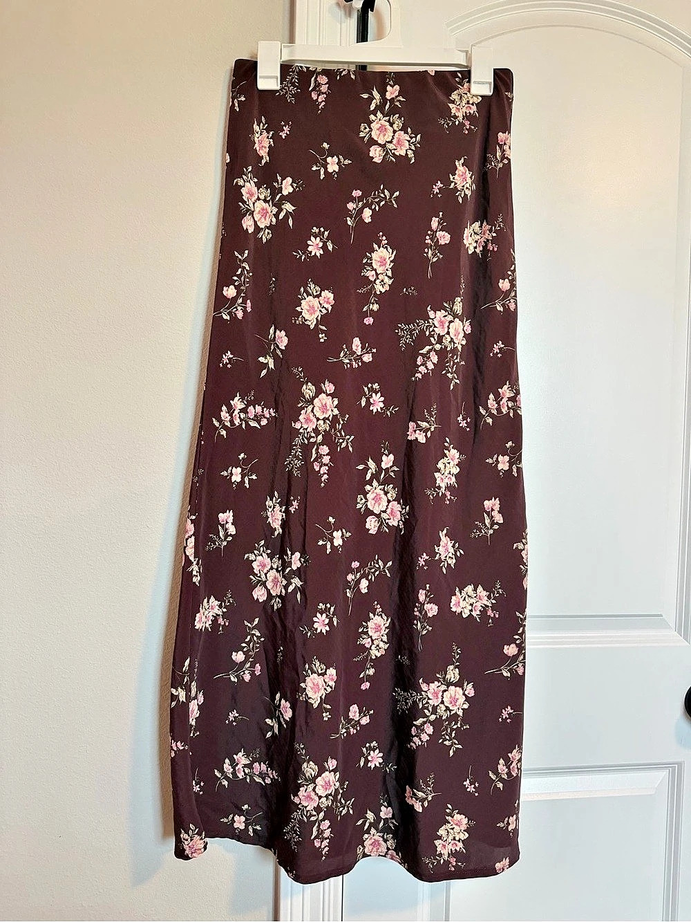 Altar'd State Dark Brown Floral Maxi Skirt - Size L (Fits Smaller)